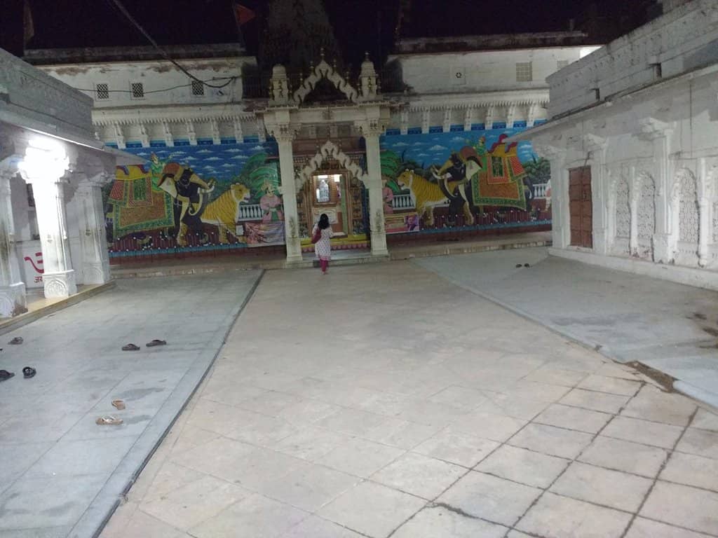 Intricate Architecture