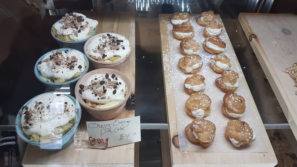 Minimalist & Calming Ambiance