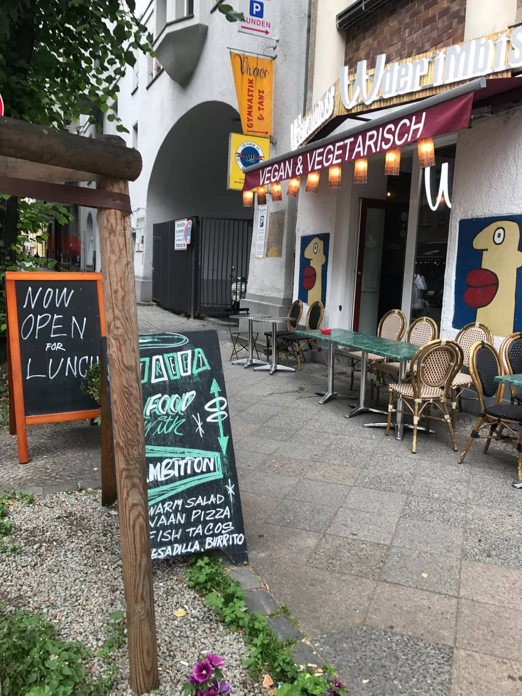 Exceptional Natural Wines & Cocktails