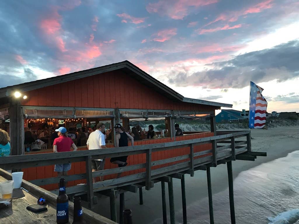 Vibrant Beachside Atmosphere