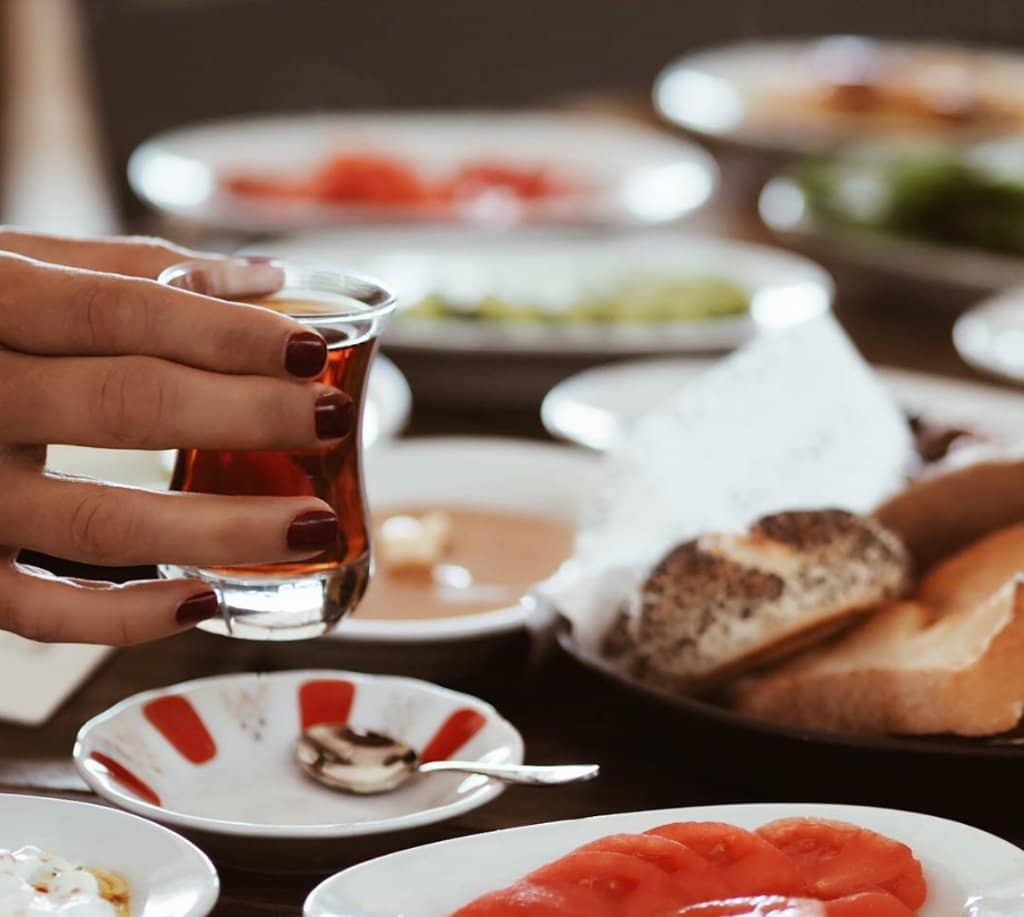 Lively Music and Vibes