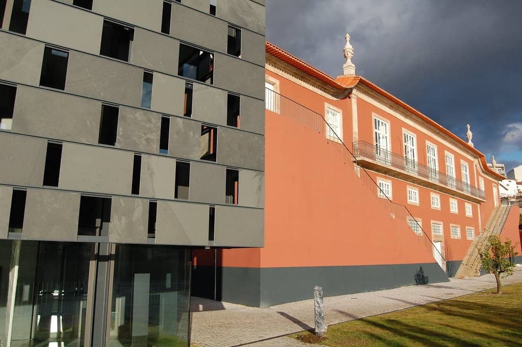 Local Artist Showcases