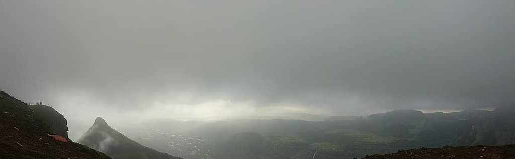 Panoramic Valley Views