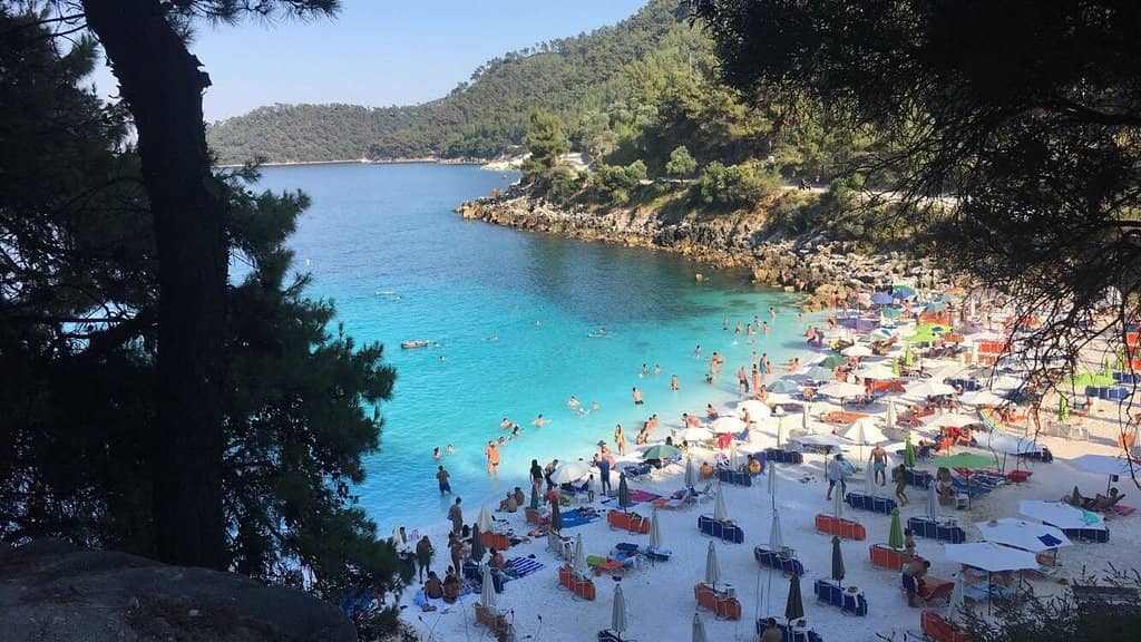 Turquoise Crystal Waters