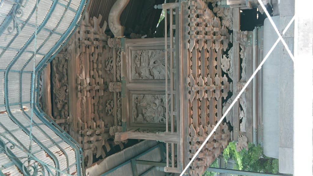 Vertical photo