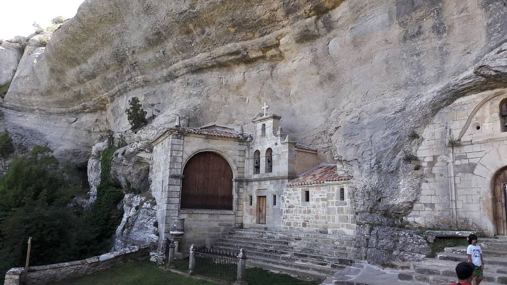Ojo Guareña Cave Complex