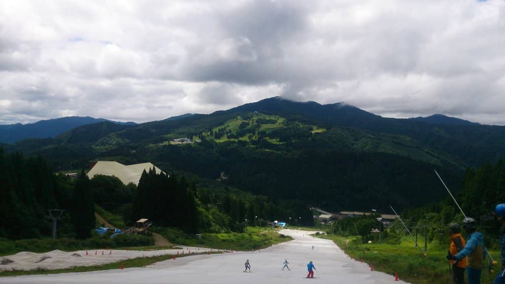 Uncompressed Snow Areas