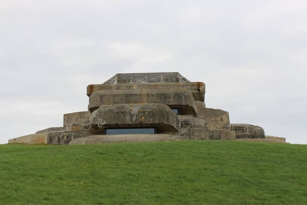 Outdoor Exhibits & Trenches