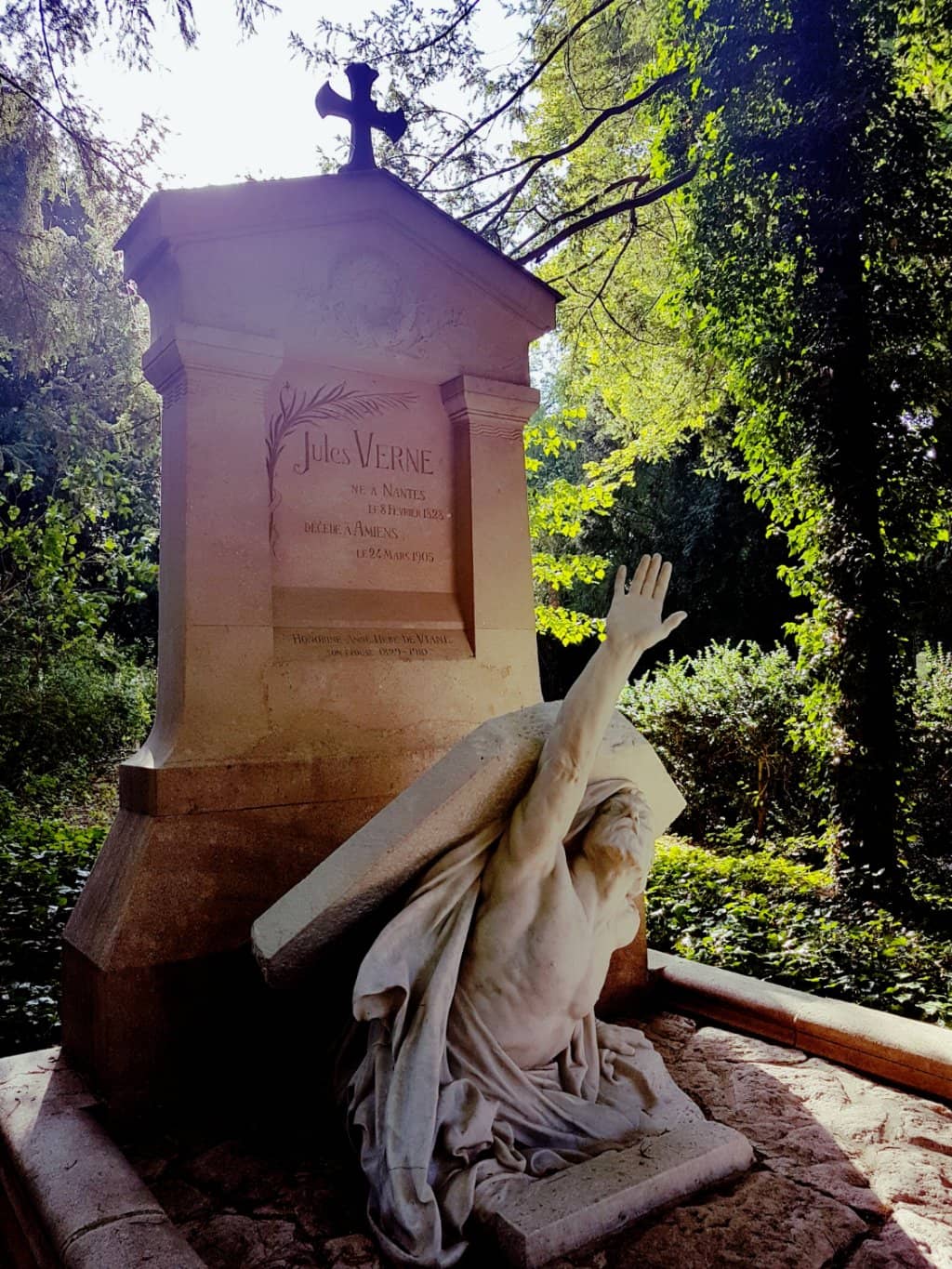 Jules Verne's Tomb
