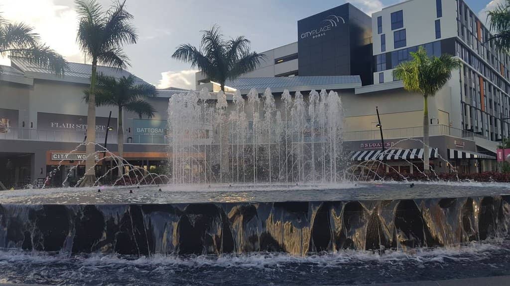 Diverse Dining Scene