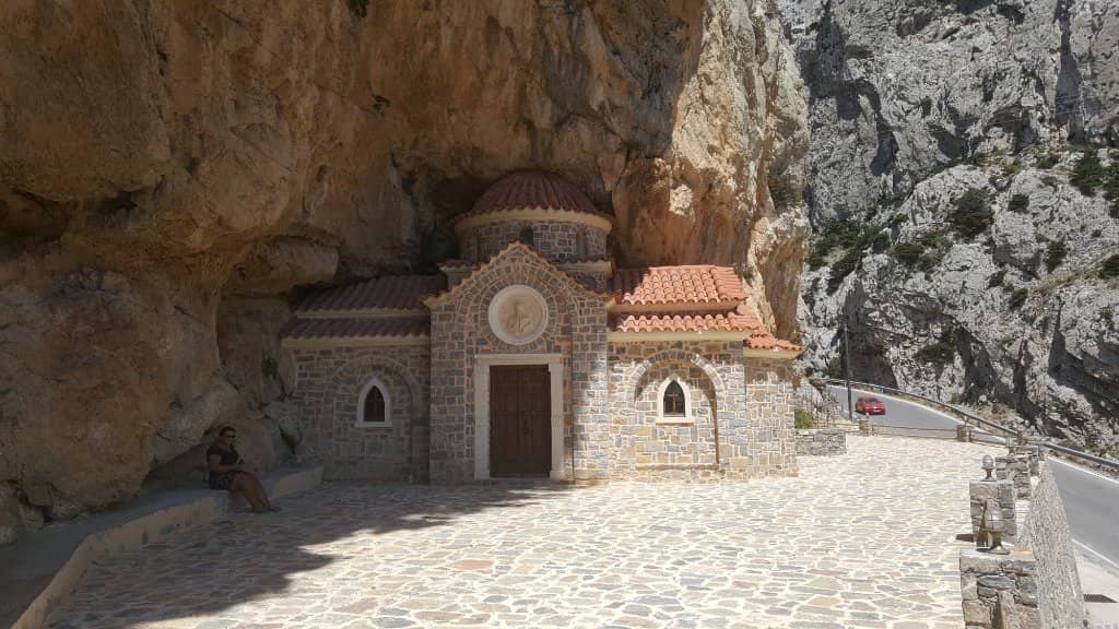Chapel in the Cliffs