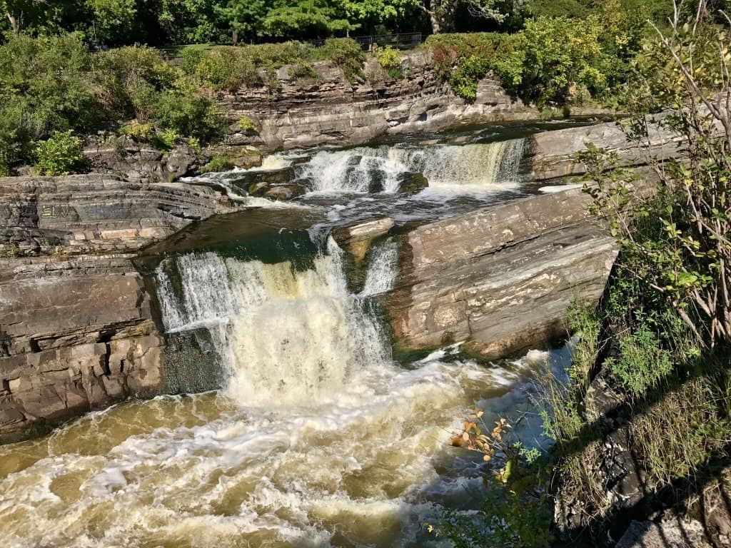 Hogs Back Falls