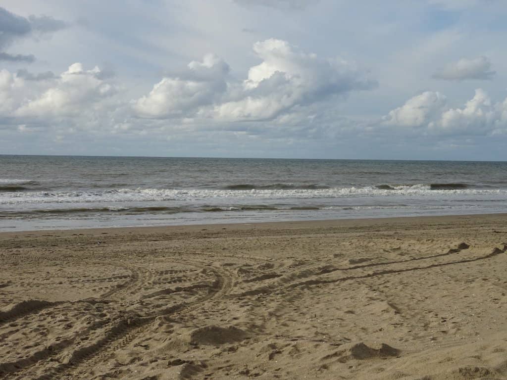 Gigantic Ship Passages