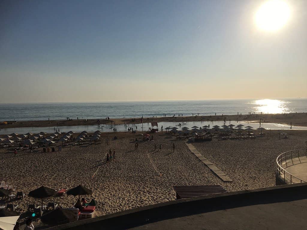 Beachfront Dining & Picnics