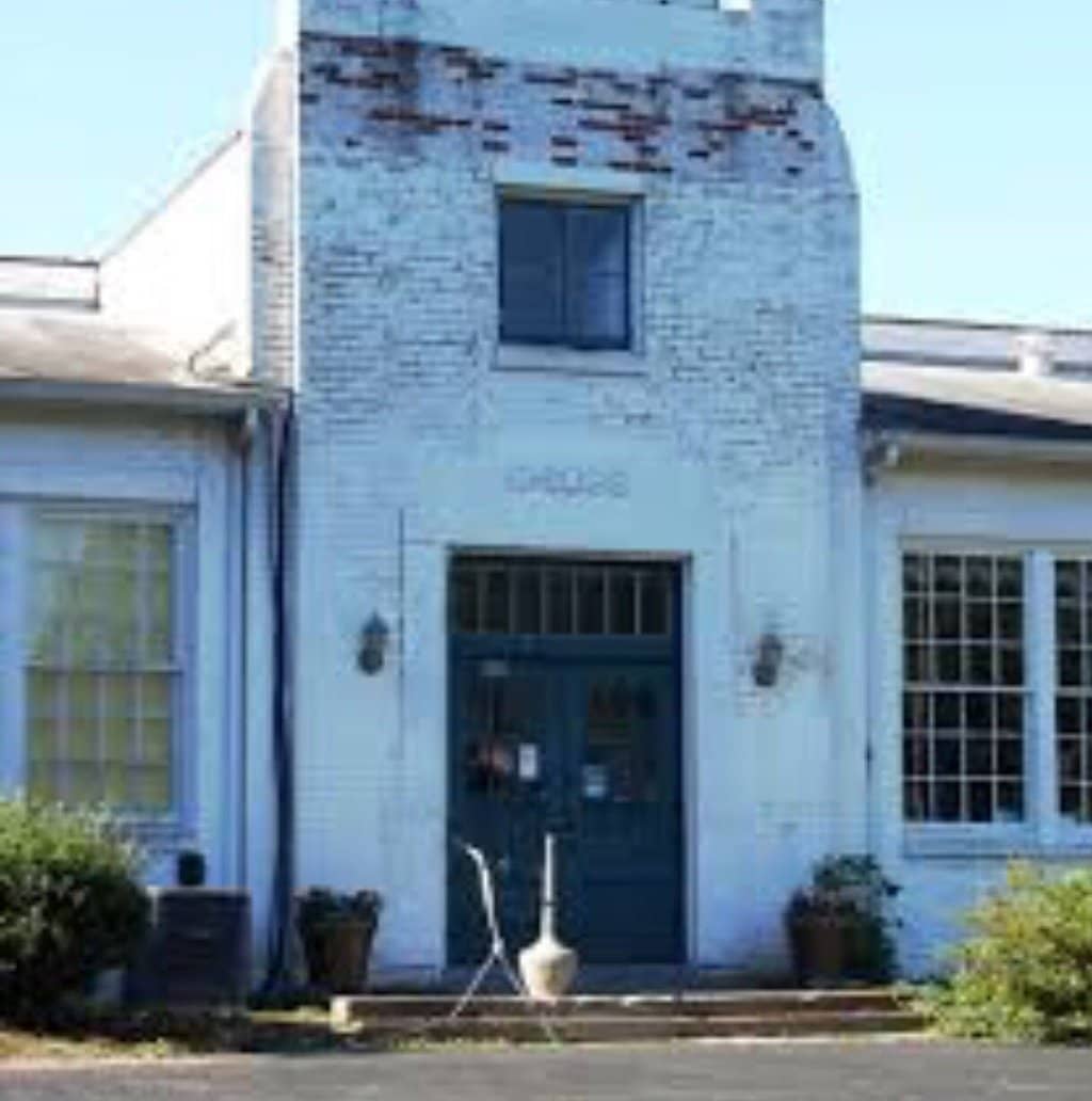 Extensive Local Artifacts