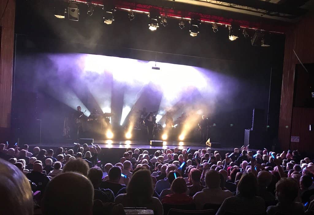 Live Music & Tributes