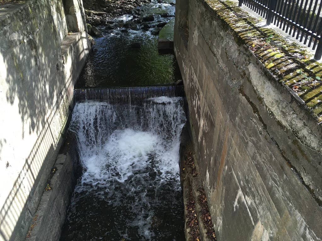 Towpath Trail Access