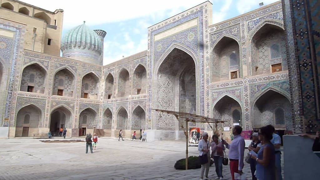 Tilya-Kori Madrasah