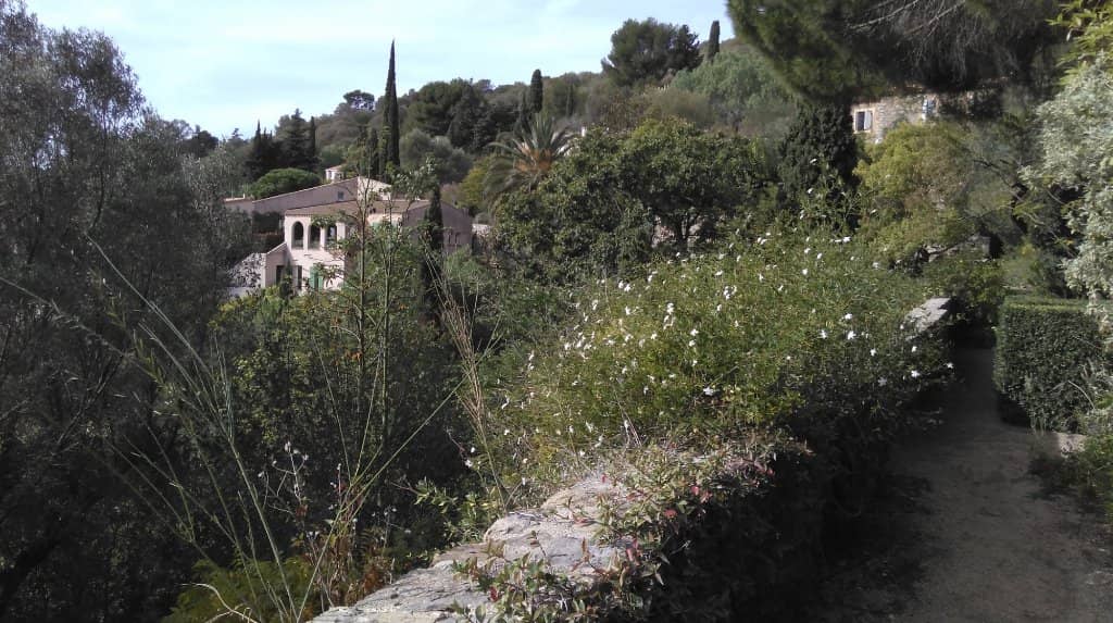 Panoramic City & Sea Views