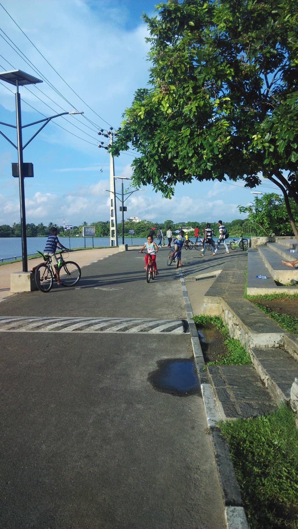 Scenic Jogging & Cycling Tracks