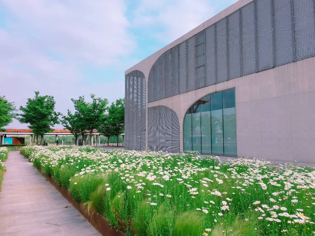 Jean-Michel Othoniel: The Enchantment