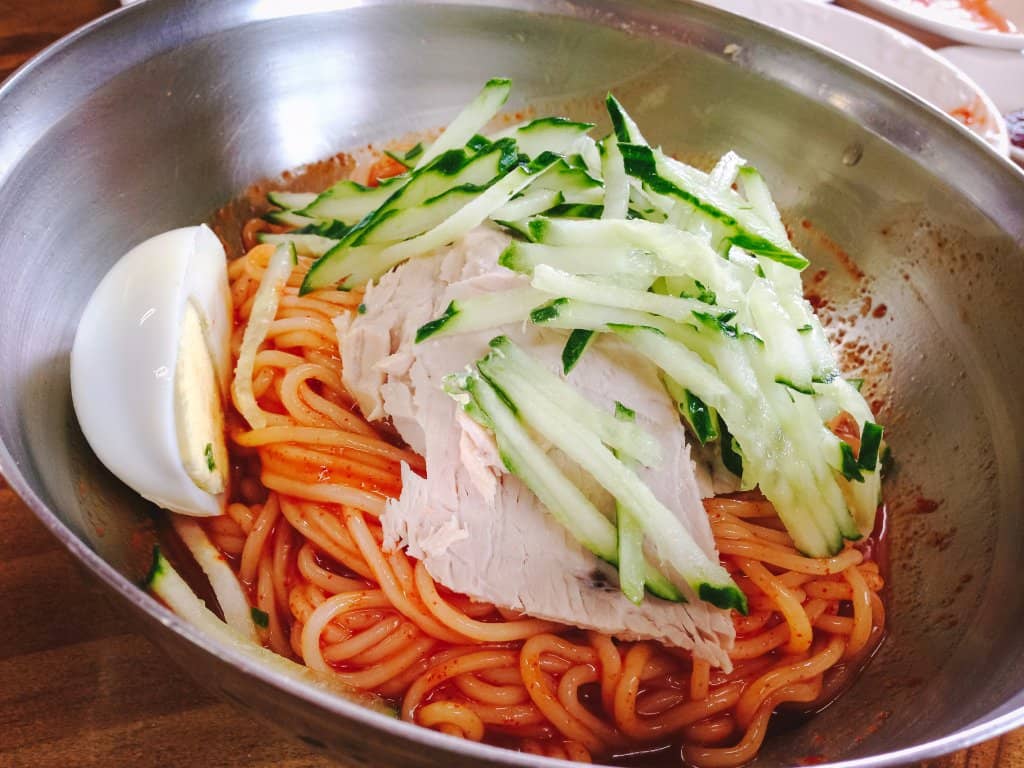 Generous Portions & Flavorful Sides