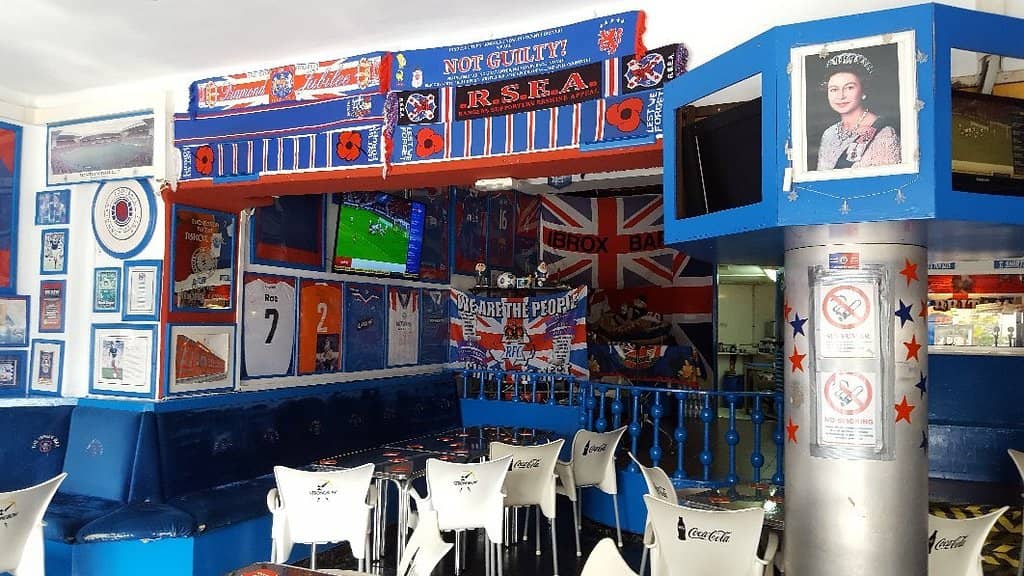 Beachfront Dining & Drinks