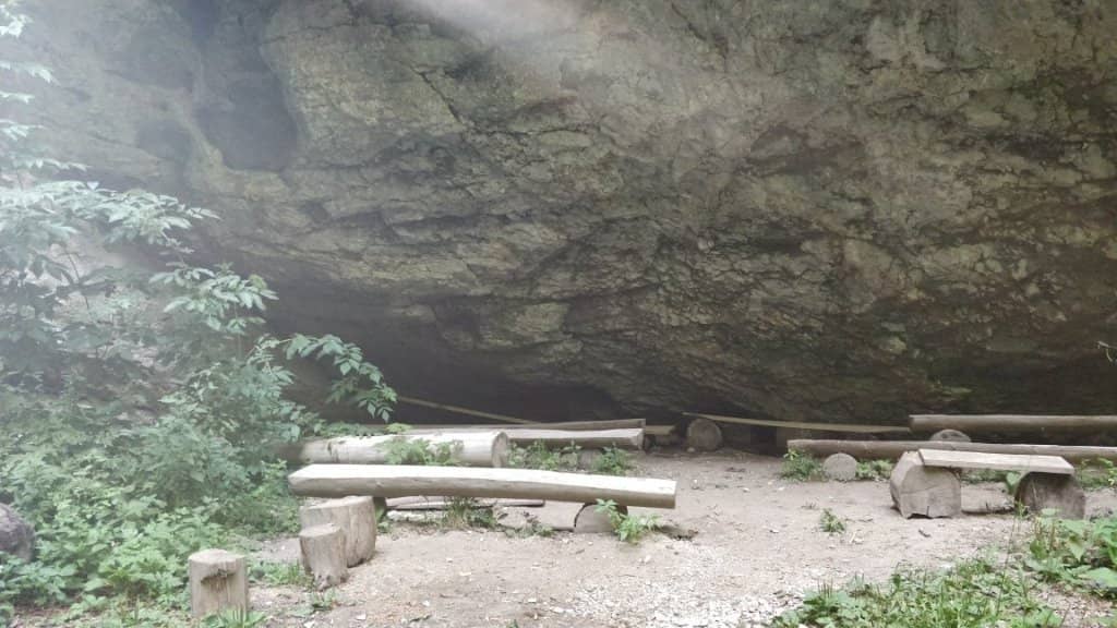 The Pokljuka Hole Cave