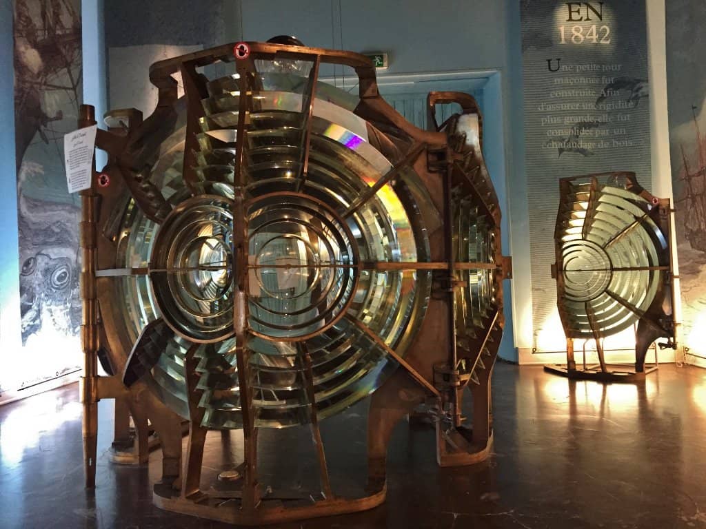 Iconic Red and White Structure