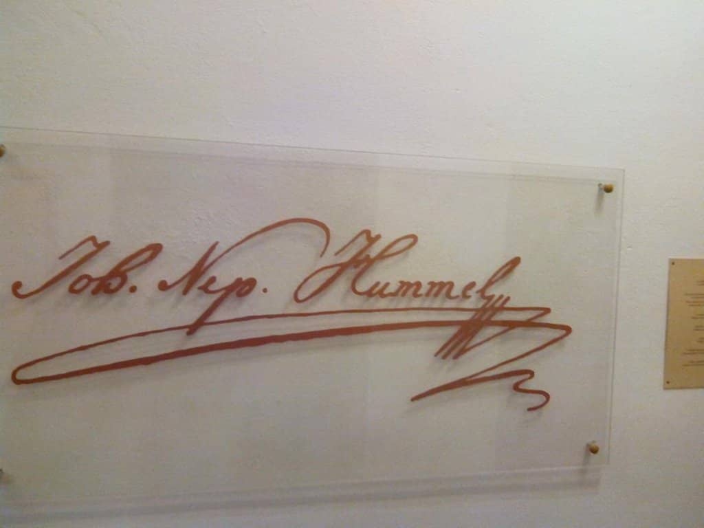 Intimate Musical Atmosphere