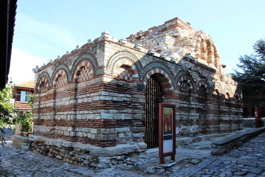 Distinctive Architectural Style