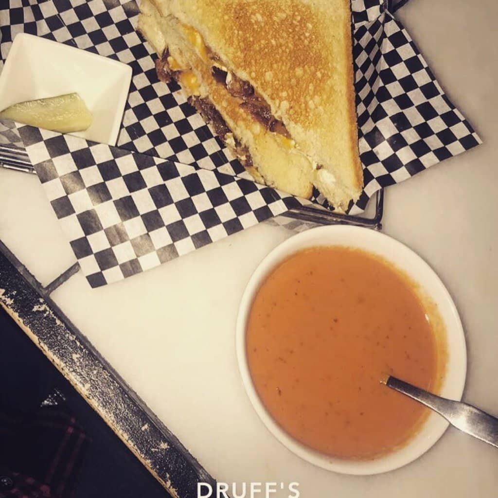 Old-School Diner Vibes