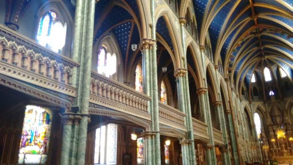 Skyline-Dominating Spires