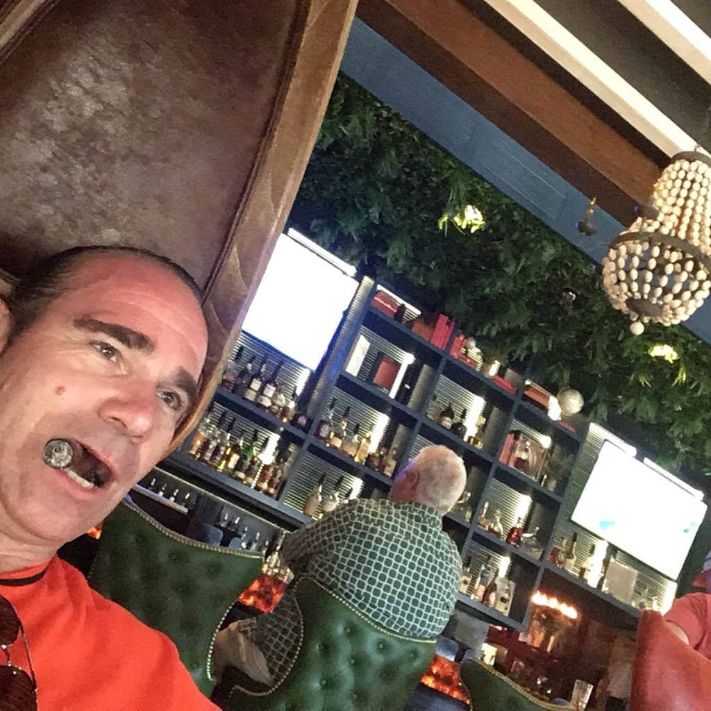 Upscale Networking Hub