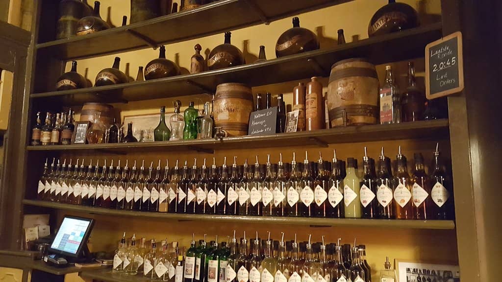 Outdoor Seating Alley