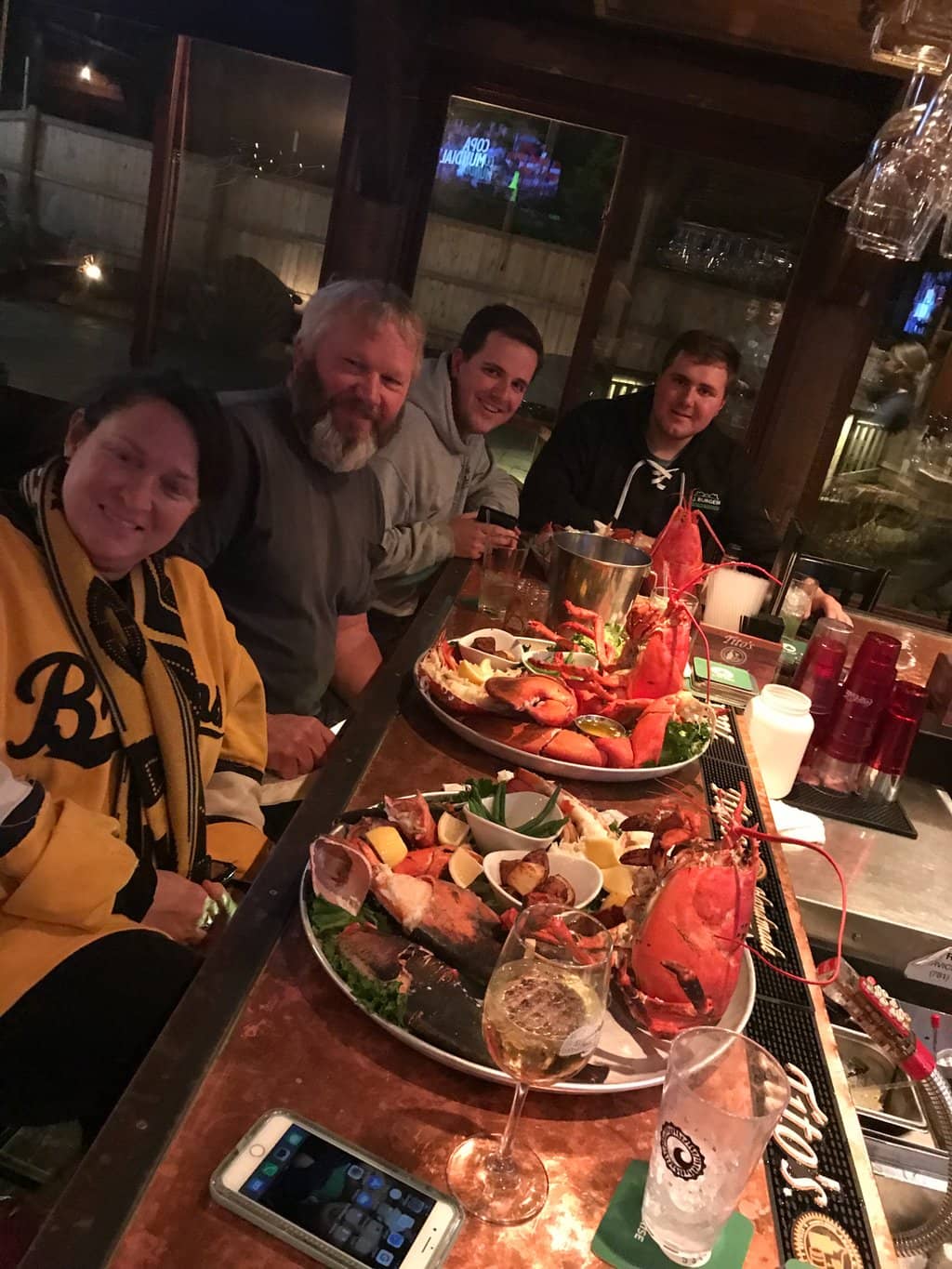 Local Vibe & Post-Dinner Fun