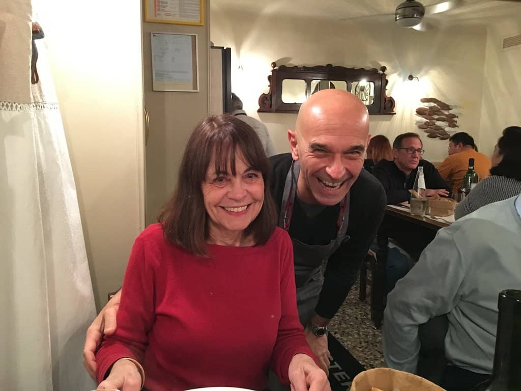 Intimate & Refined Ambiance