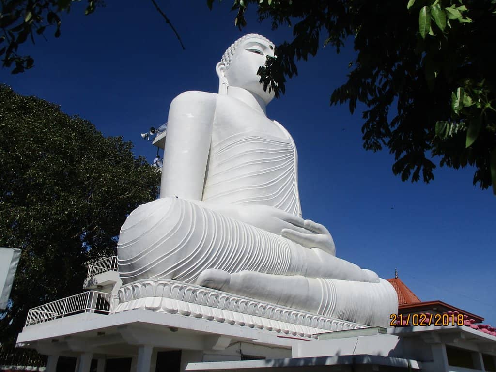 Giant Buddha Statue