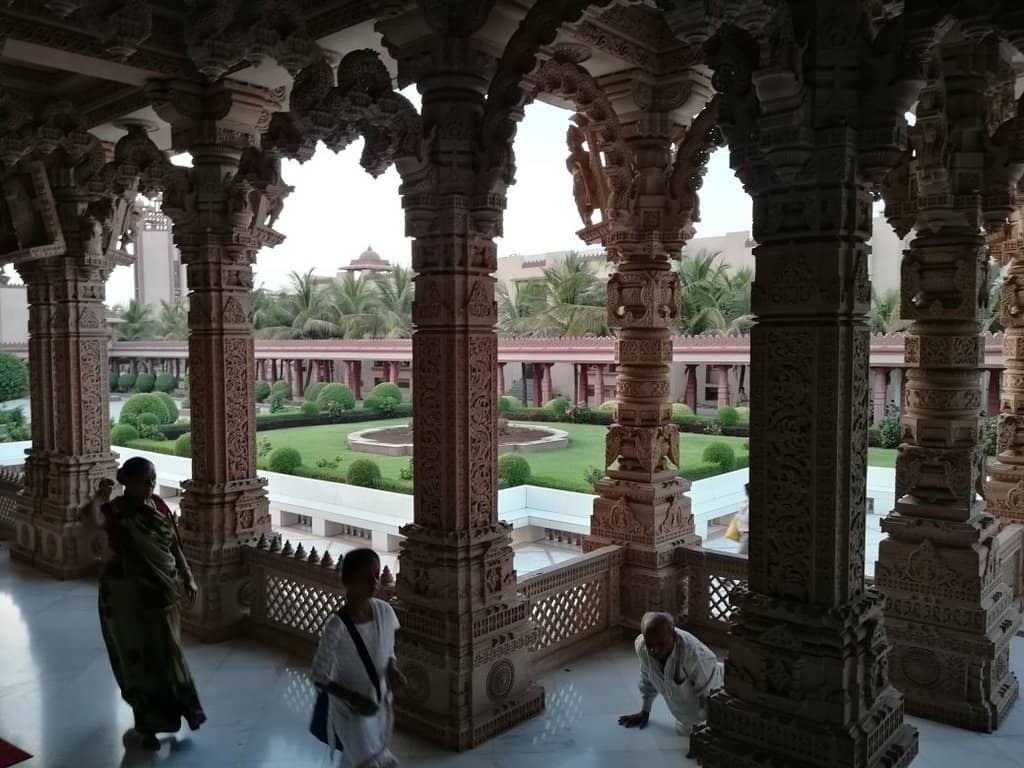 Evening Aarti & Bhajan