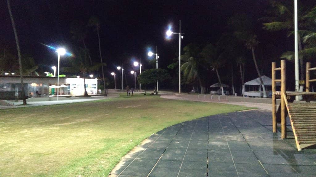 Promenade Stroll