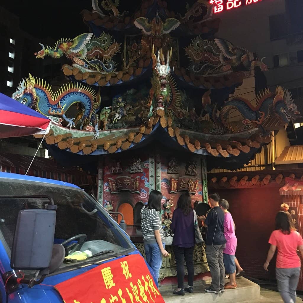 Judge Wuchang Statue