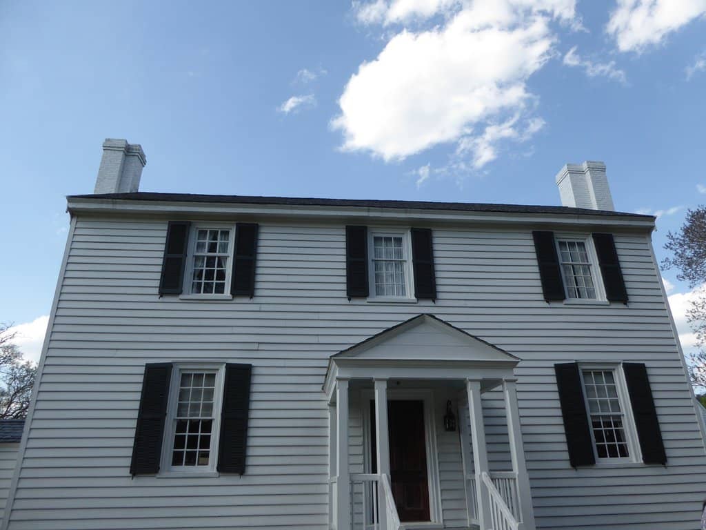 Peaceful Cemetery & Grounds