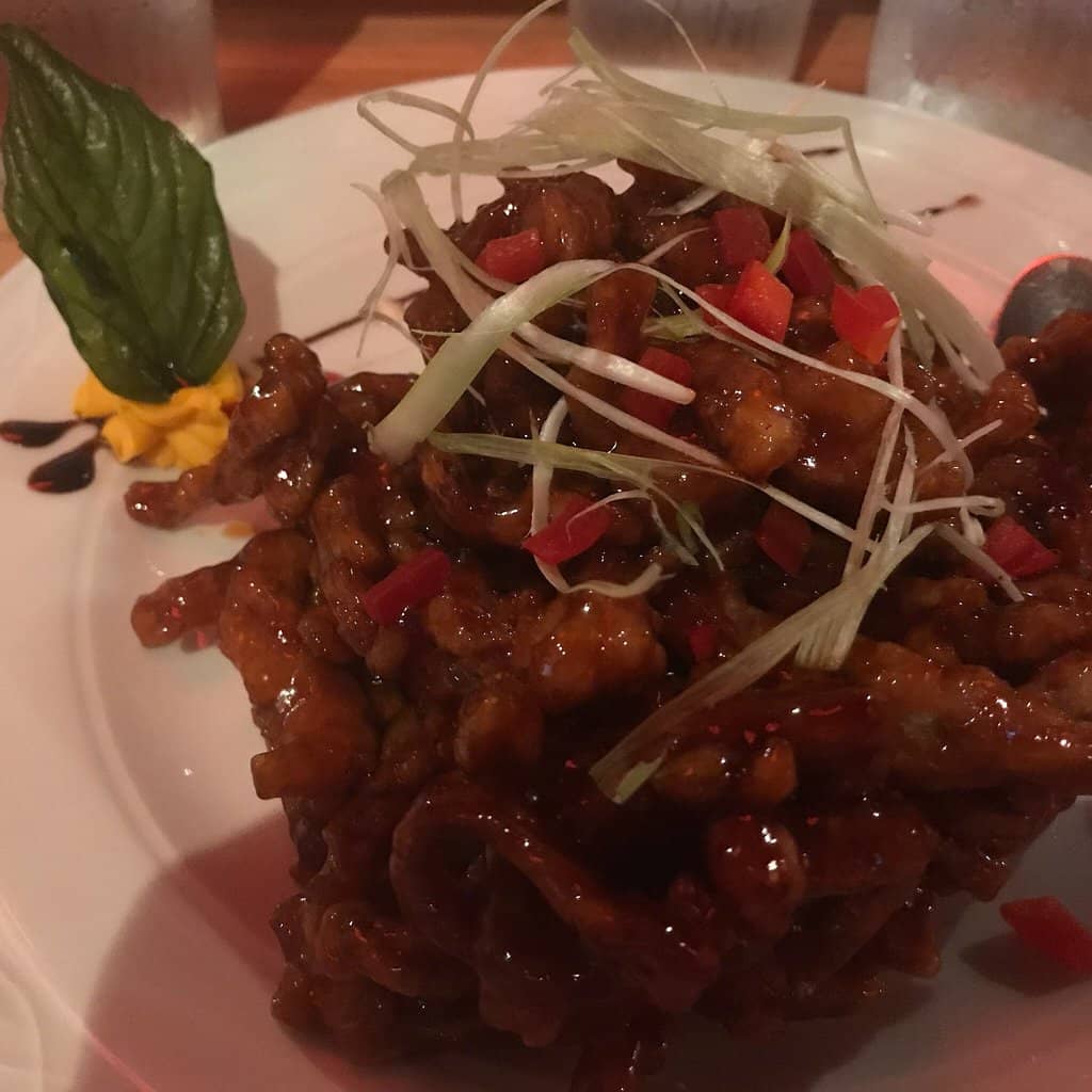 Vibrant Bodega Atmosphere