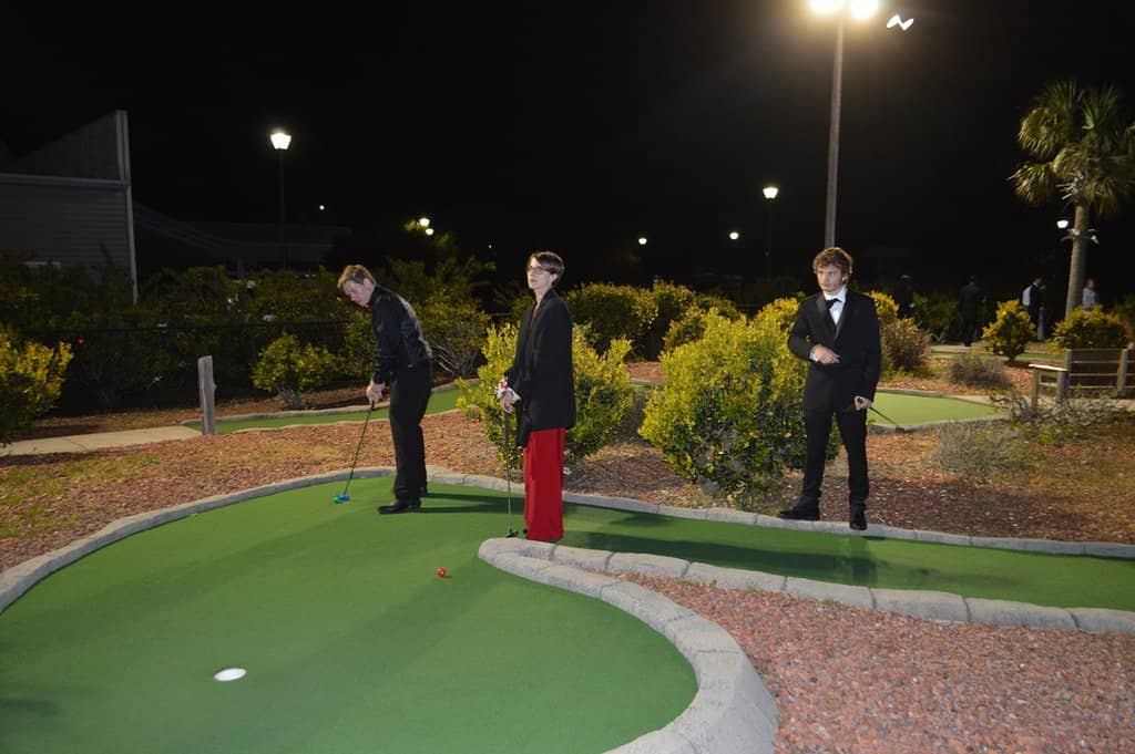 Glow-in-the-Dark Neon Courses