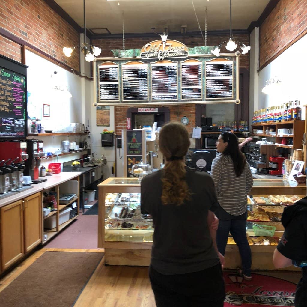 Cozy Ambiance & Friendly Staff