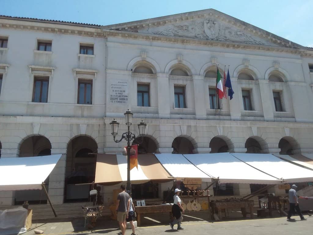 Local Governance Hub