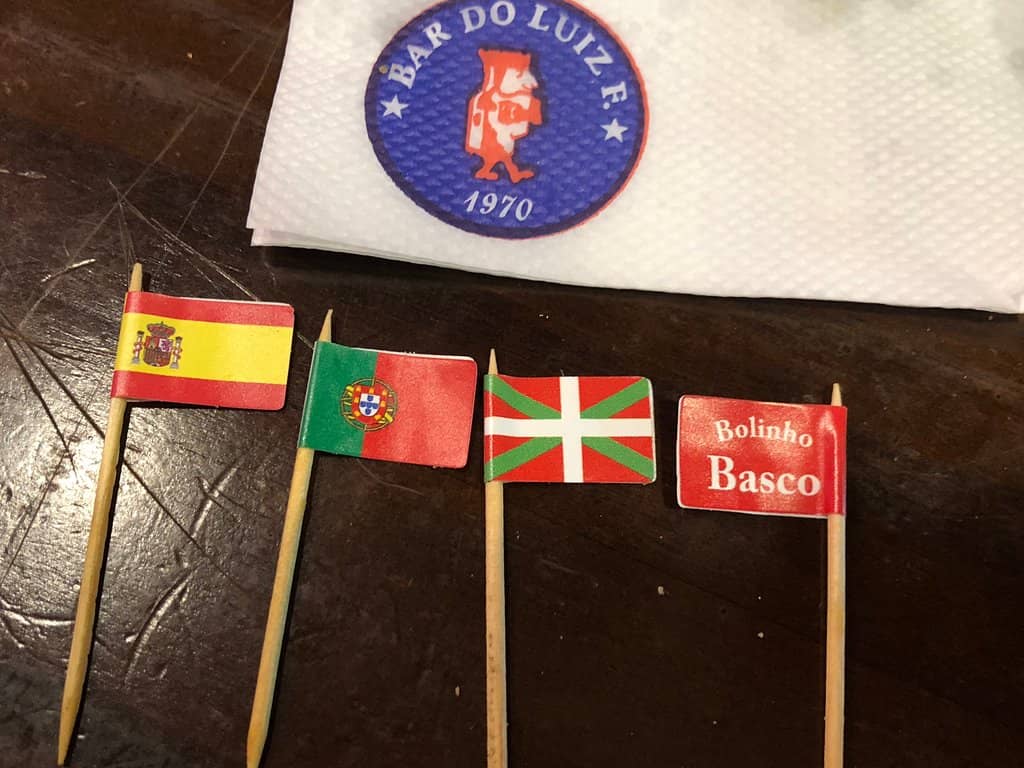 Traditional Island Bar Experience