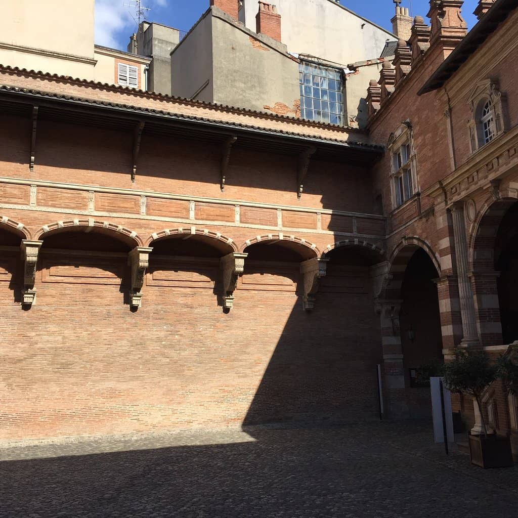 Exquisite Jewelry Exhibitions