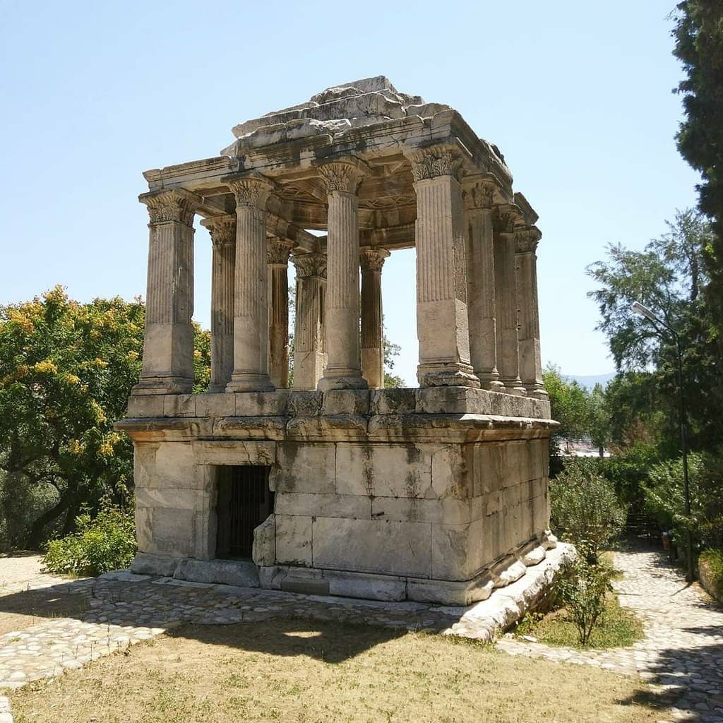 Ceremonial Middle Floor