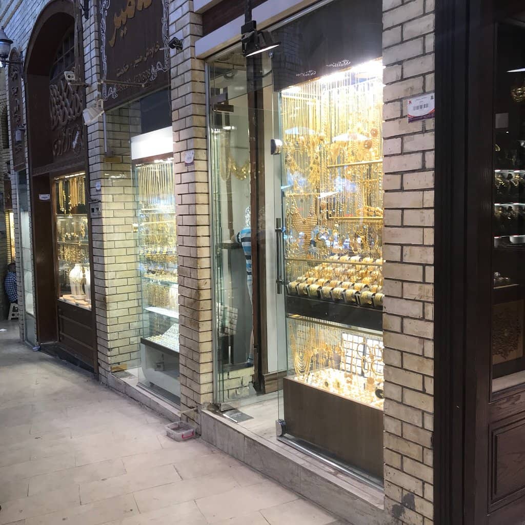 Jewelry & Adornments